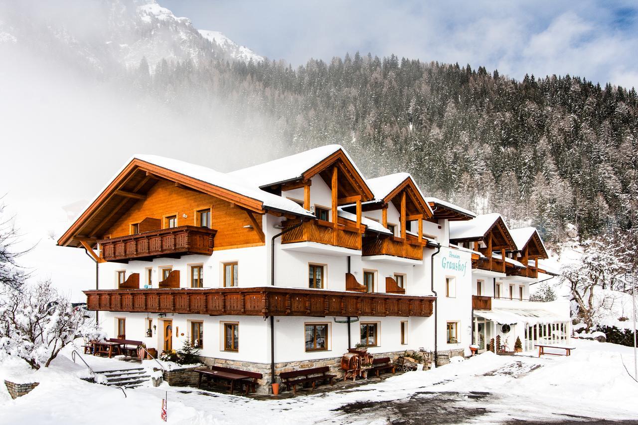 Graushof Hotel Val di Vizze Exterior photo