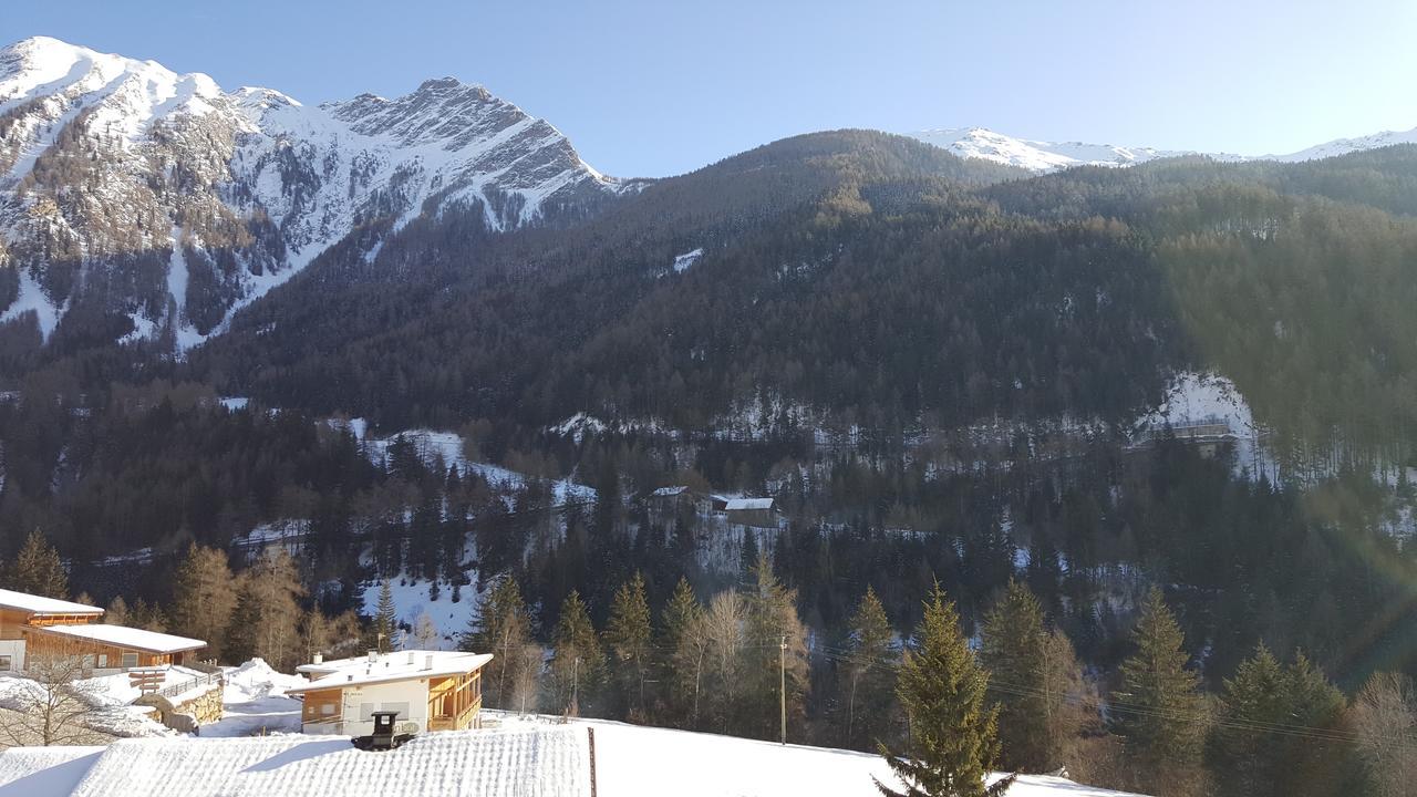 Graushof Hotel Val di Vizze Exterior photo